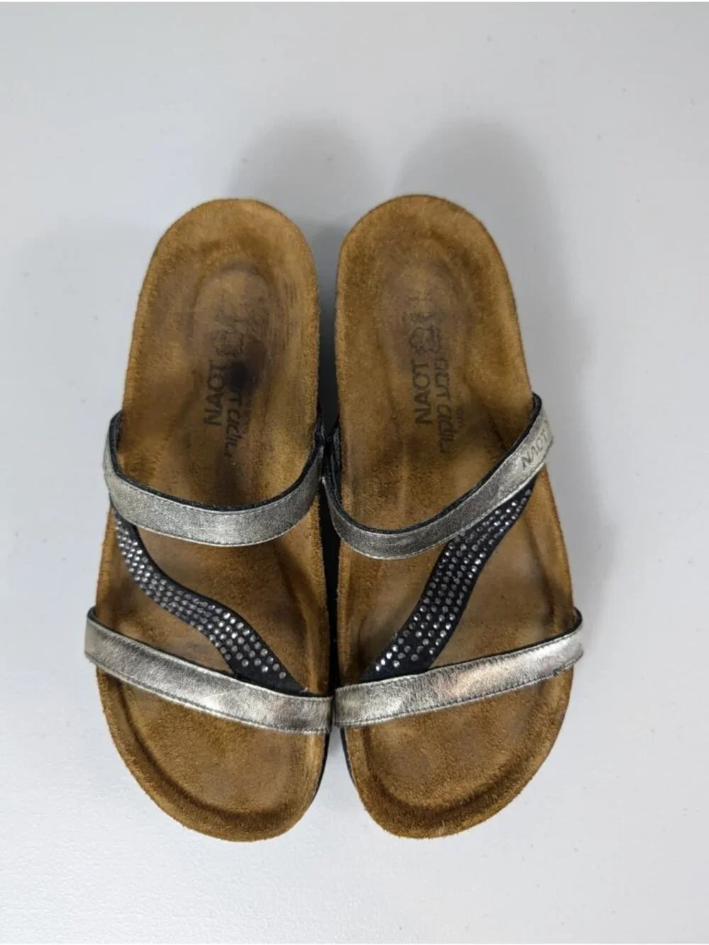 Naot Hawaii slide sandals metallic leather strap women's size 6.5